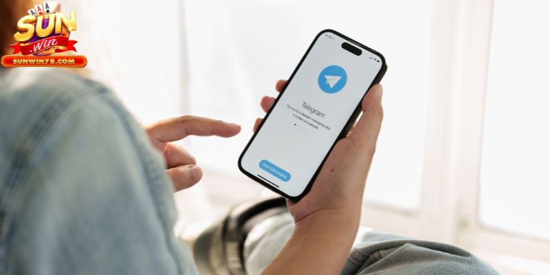 Thông qua Telegram
